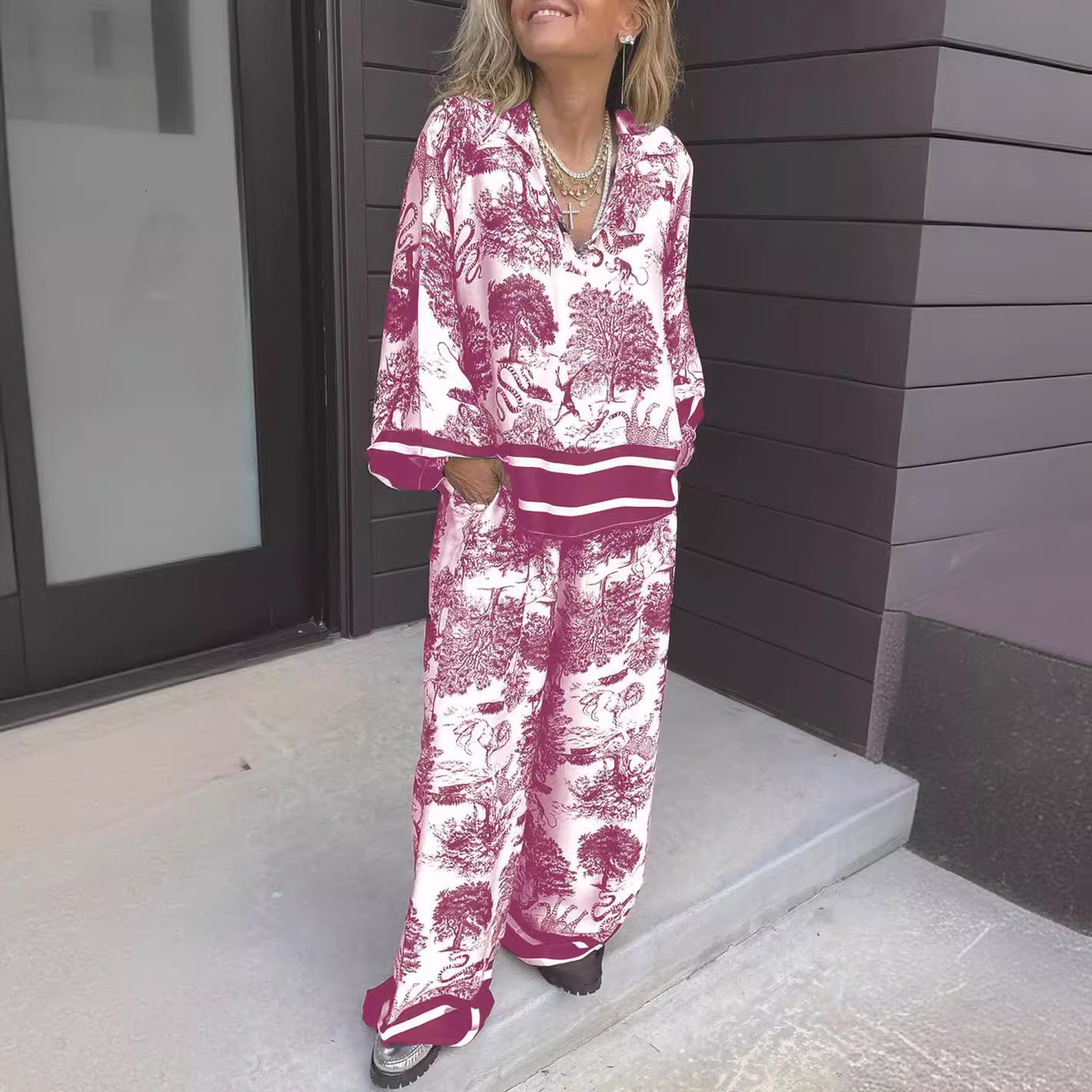2024 fashionista V-neck printed long sleeved pocket casual women's suit
