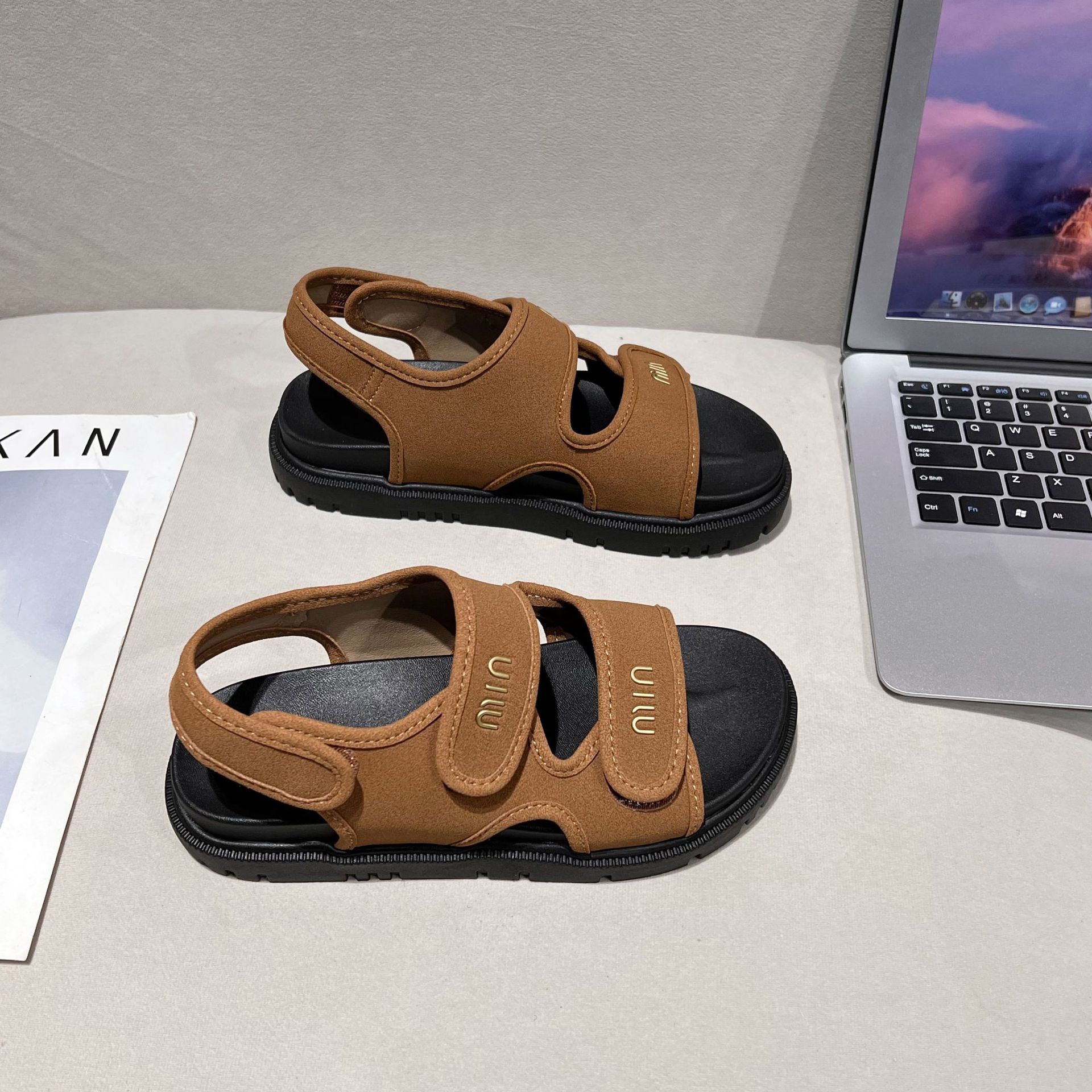 Slide - Black hot Flatform Sandals, Womens Designer Flat Sandals for Casual Comfort