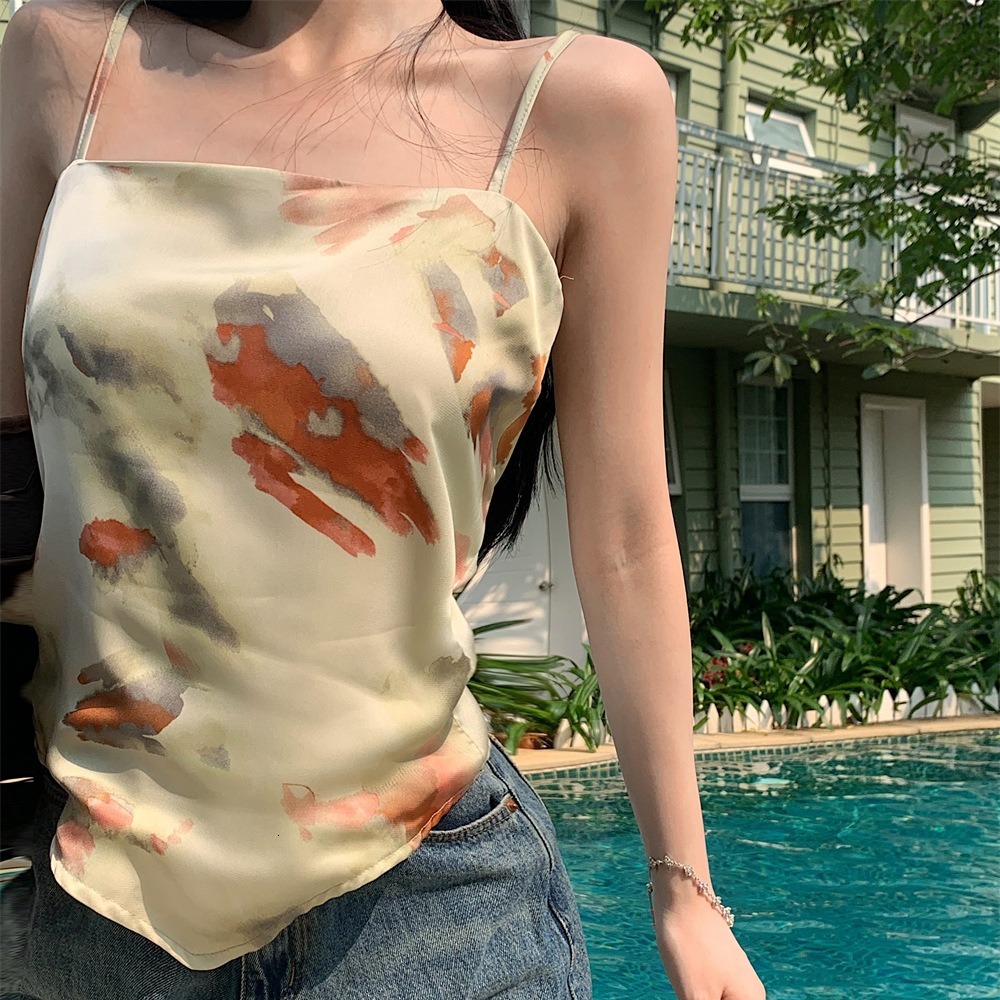 2025 New Model Sweet And Spicy Girl Triangle Scarf Wearing Tie Dyed Small Camisole Tank For Women's Beach French Design Sense Jazz Short Top