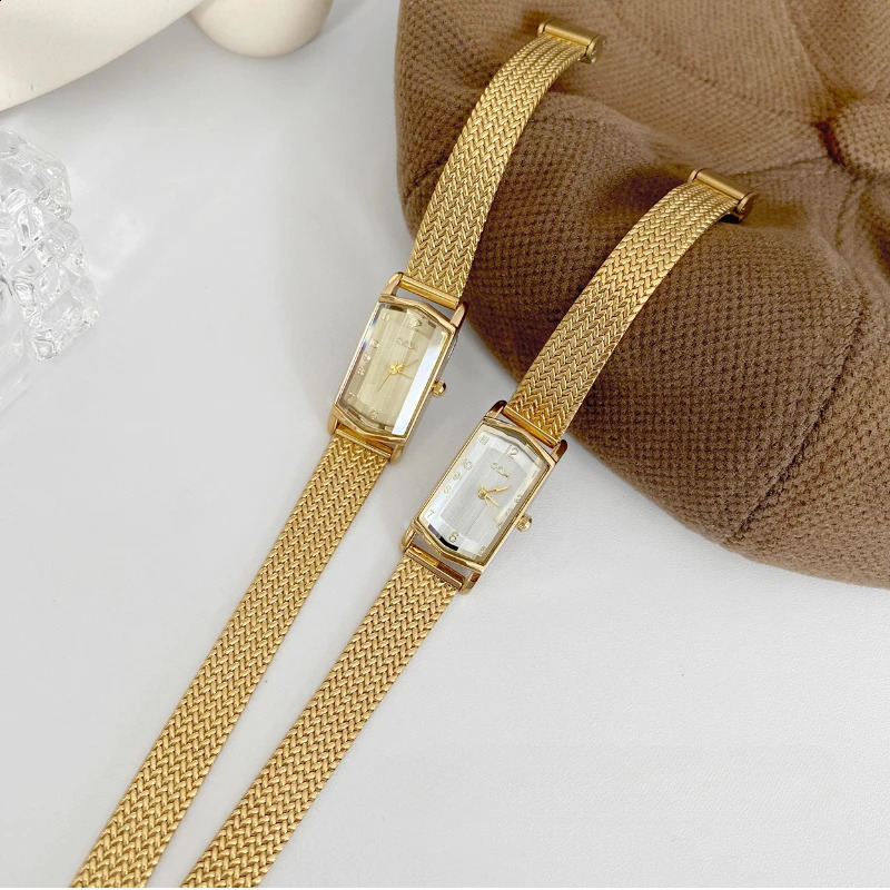 Retro gold watch for delicate rectangular dial womens waterproof quartz watch for women 250319