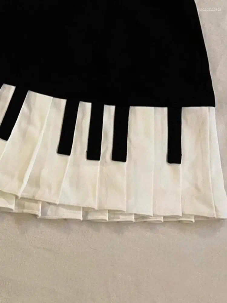 Skirts Goth Mini Skirt Sexy Woman Clothing Y2k Slim High Waist Sweet Harajuku Korea Pleated Grunge 90s Vintage Fashion Emo Dress Summer