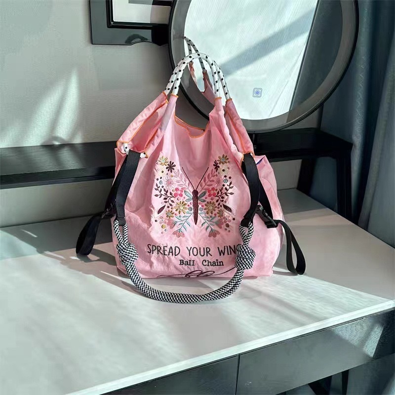 2025S Fashion Designer High Quality Homemade Ball Chain Environmentally Friendly Shopping With Fabric Embroidery And Hand Held Nylon Canvas Bag