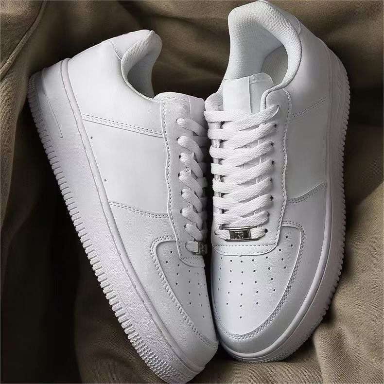 Fashionable and hot Comfortable Sneakers: Versatile Sof t-Sole Casual Spor ts Shoes