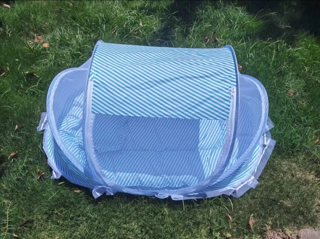 Jiaobao striped three piece baby mosquito net set