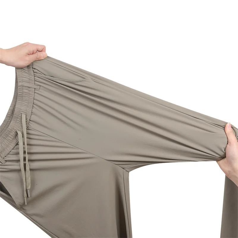 Mens Outdoor Quick Dry Pants ZipOff back pocket Lightweight Fishing Hiking Cargo Shorts with UPF50 250320