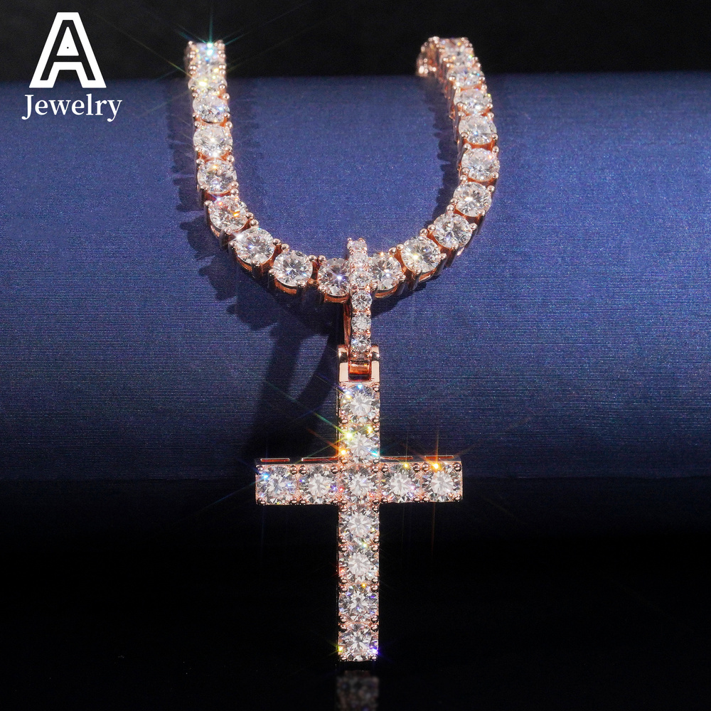 Raised Cross Pendant Hip Hop Jewelry 925 Silver VVS Moissanite Diamond Cross Pendants