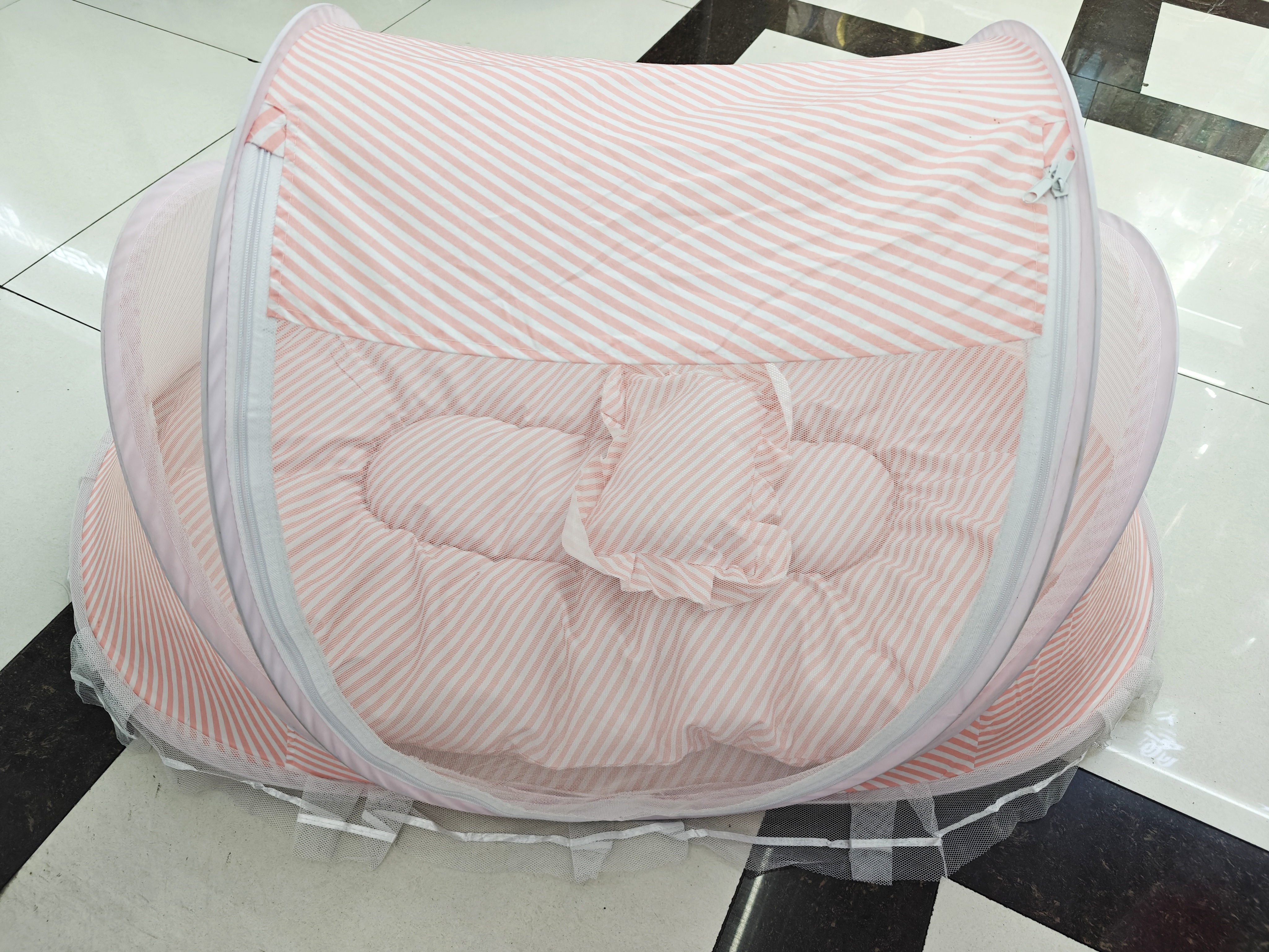 Jiaobao striped three piece baby mosquito net set