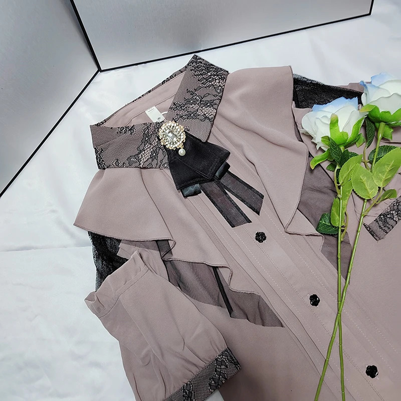 Kawaii womens shirt Lolita Y2K cute Japanese style Jirai Kei shirt elegant long sleeved sweet top casual aesthetic shirt 250322