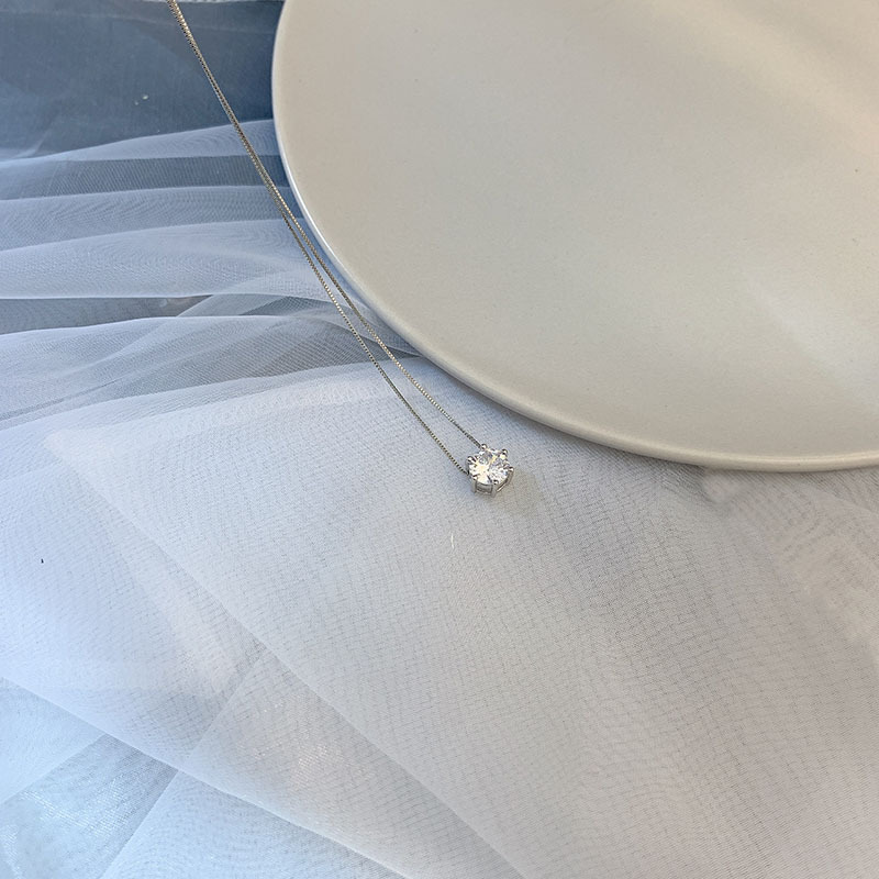 S925 silver single diamond necklace female Korean simple temperament flash diamond collarbone chain fashion pendant gift