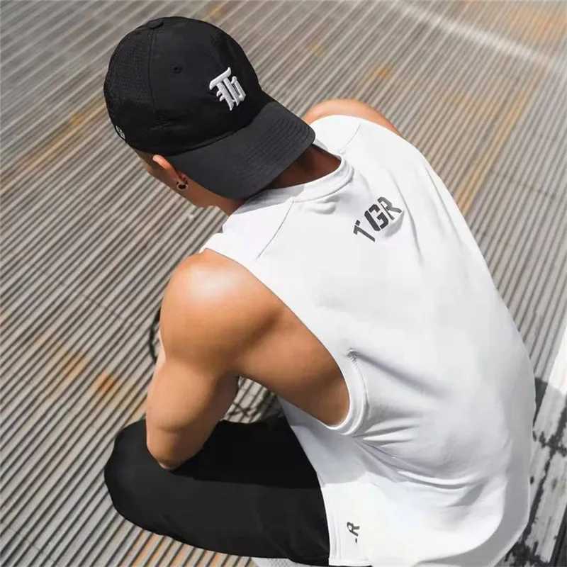 Mens brand gym striped vest mens fitness vest cotton sleeveless fitness vest single set sportswear fitness vest X250324