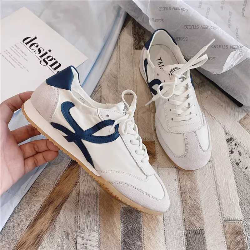 Womens sports shoes white platform womens apartment sports shoes womens lightweight vulcanized shoes womens casual comfort XJ250324