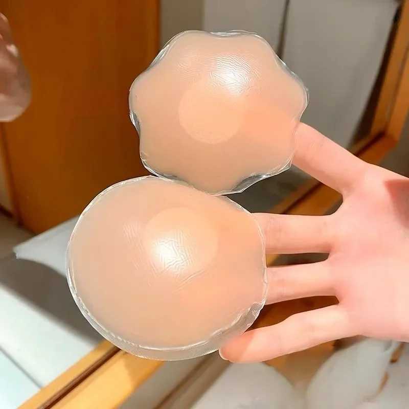 2/10 pieces of invisible self-adhesive breast cream reusable stickers strapless lifting bra pads silicone chest buckleXJ250324