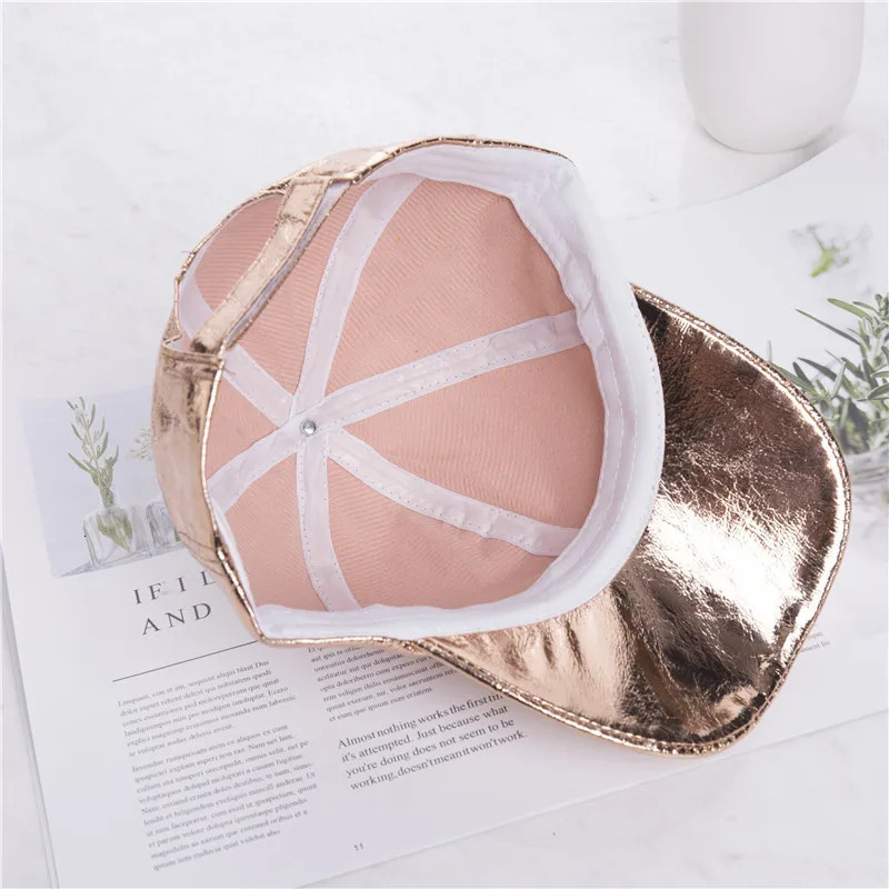 Fashion Trendy Mens and Womens Gold and Silver Champagne Sparkling Snaps Hat Unisex Outdoor Baseball Hat Gorro Adjustable 250322