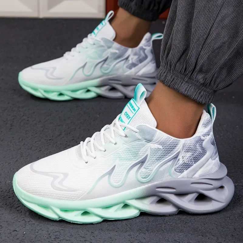Mens casual sports shoes breathable lightweight flame printed sports shoes summer outdoor tennis running hiking shoesXJ250324