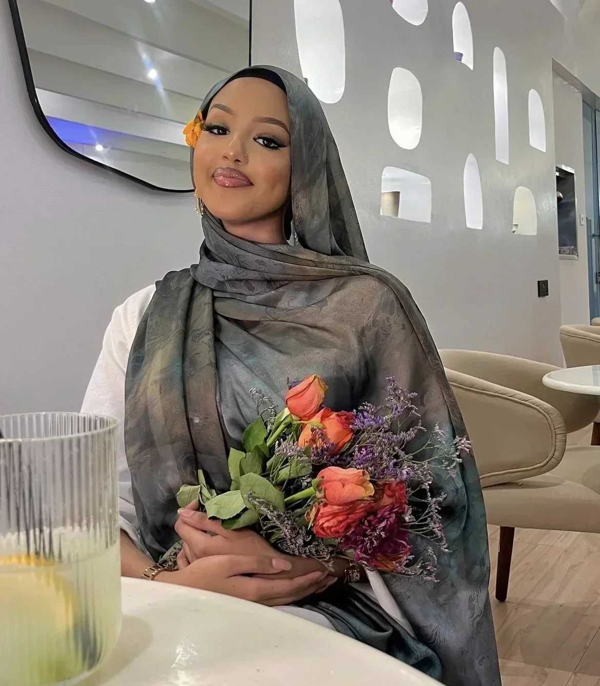 Hot S watercolor printed cotton headscarf scarf Wan Muslim headscarf shawl womens cotton synthetic silk adhesive headscarf X250324