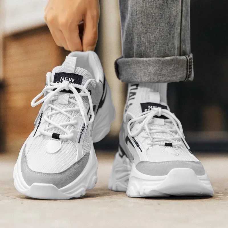 Mens shoes 2025 new summer breathable casual sports shoes suitable for mens students running teenagers height increase dad trend shoesXJ250324