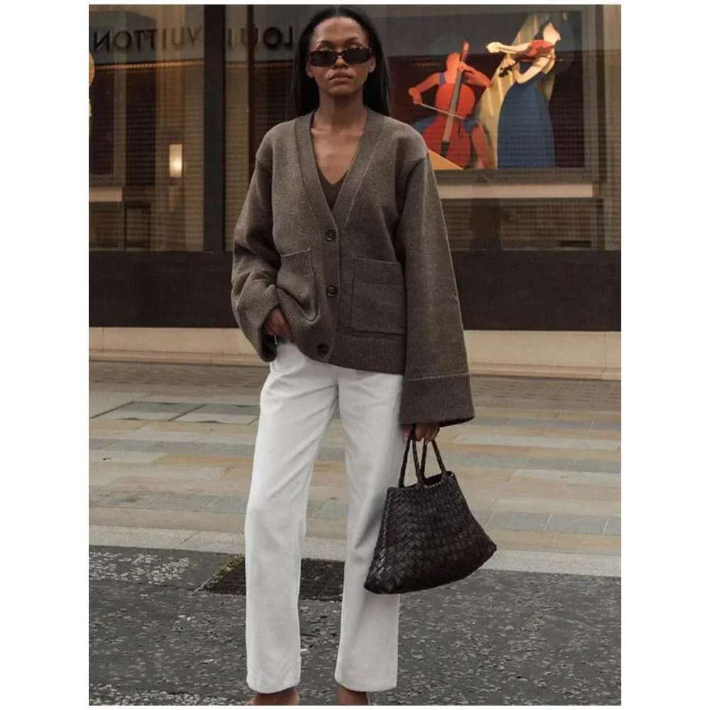 Women's Solid V Neck Warm Knitted Cardigan Elegant Single Breasted Long Sleeves Sweater 2024 New Autumn Female Commuter Knitwear