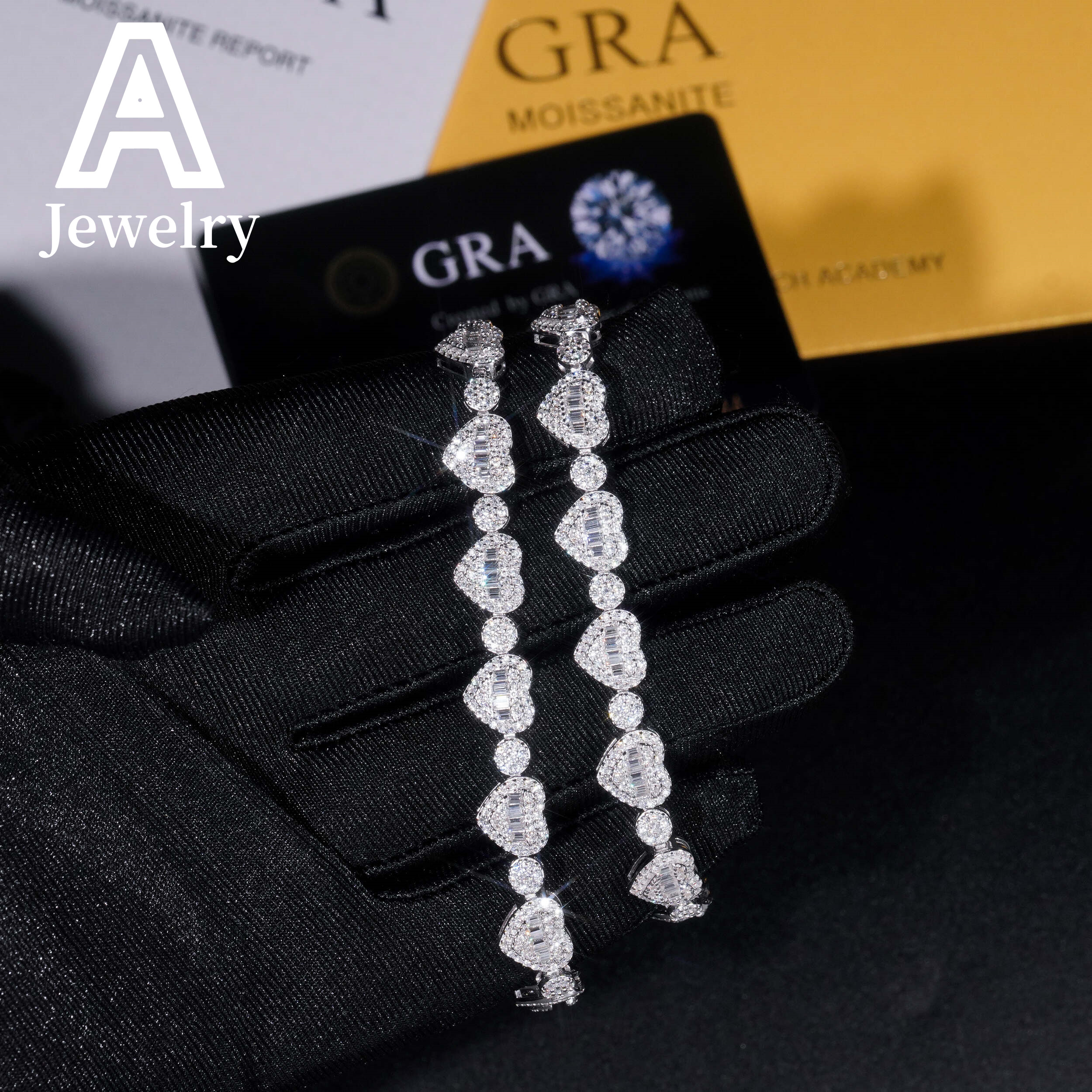 New Fashion Hip Hop Women Jewelry White Gold 925 Silver Moissanite Heart Shape Tennis Bracelet