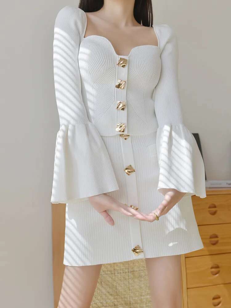 Autumn New Square Neck Flare Sleeve Sleeves Head Knitted Shirt Women's 2024 Fashion Gold Button Style Half Skirt Set