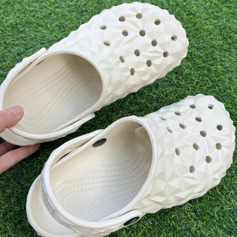 Baotou sandals Designer slipper free Shipping flat slippers durian hole shoes outdoor sandals for women men beach new 2025