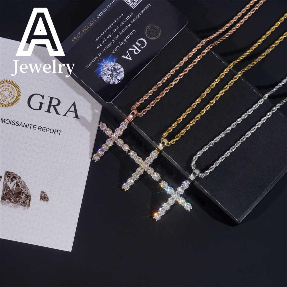 Popular hip hop moissanite jewelry charm pendants 925 sterling silver 5mm vvs moissanite diamond cross pendant for men women