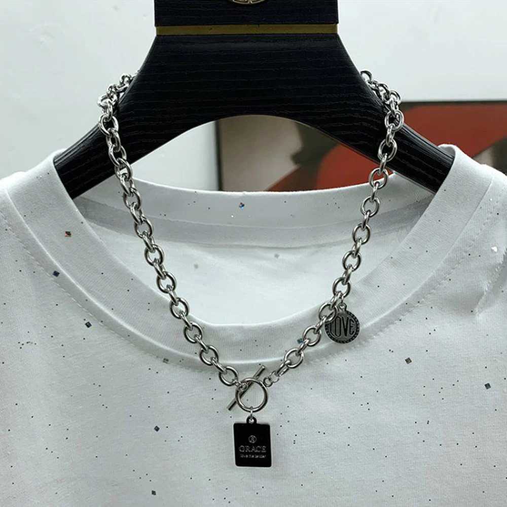 Mens vest starry sky hole retro vest summer casual sports gym fashionable Korean round neck top mens clothing 2024 unisex X250324