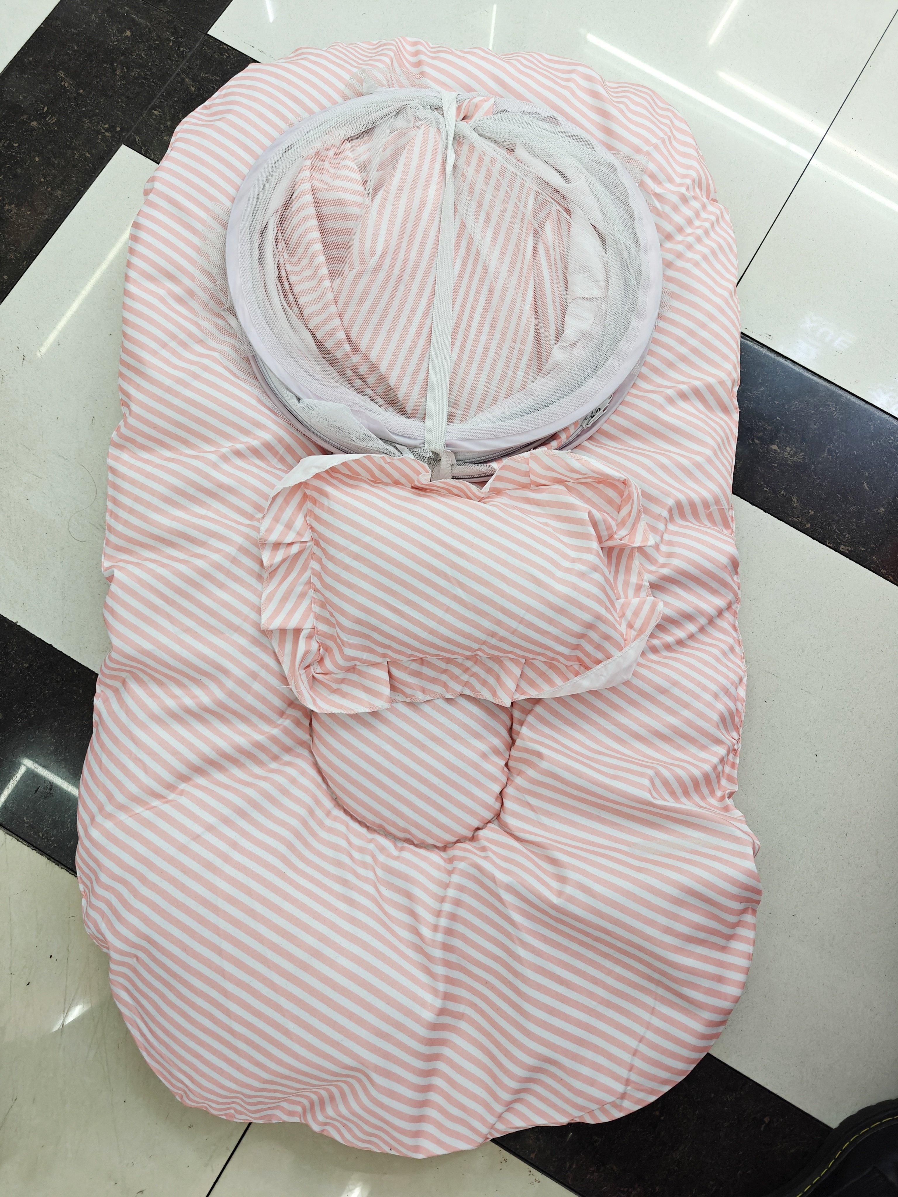 Jiaobao striped three piece baby mosquito net set