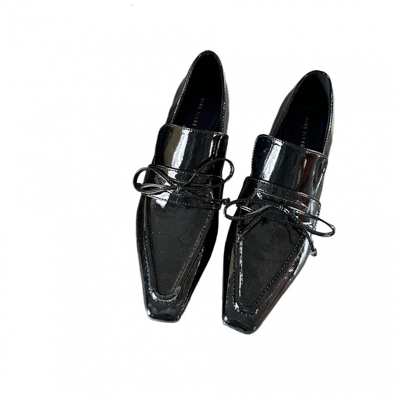 2025 new square headed cat customized comfortable commuting shallow mouth designer fashionable women's shoes