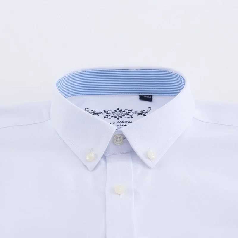 Mens fashion long sleeved solid Oxford shirt with single patch pocket casual fit button down collar shirt X2503241