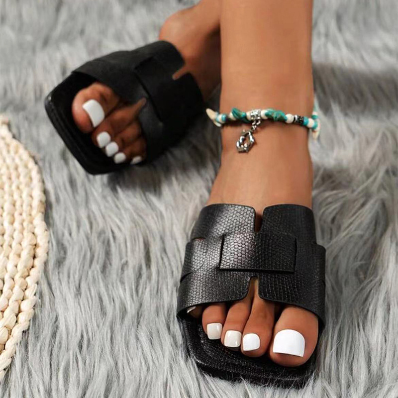 Free shipping designer flat slippers slides for womens sandals girl fashion Open toed slipper outdoor shoes