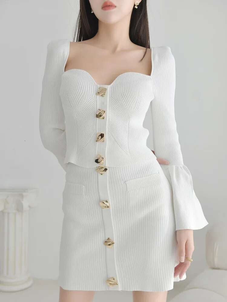 Autumn New Square Neck Flare Sleeve Sleeves Head Knitted Shirt Women's 2024 Fashion Gold Button Style Half Skirt Set