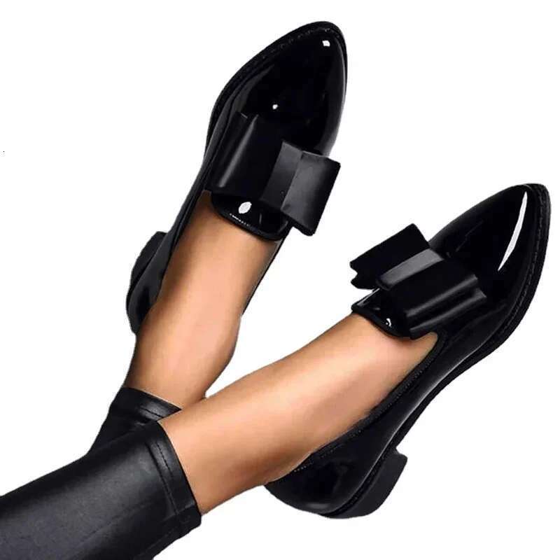 Women's Loafers Bow Pointed Toe Flat for Women Patent Leather Commuter Daily Casual Shoes
