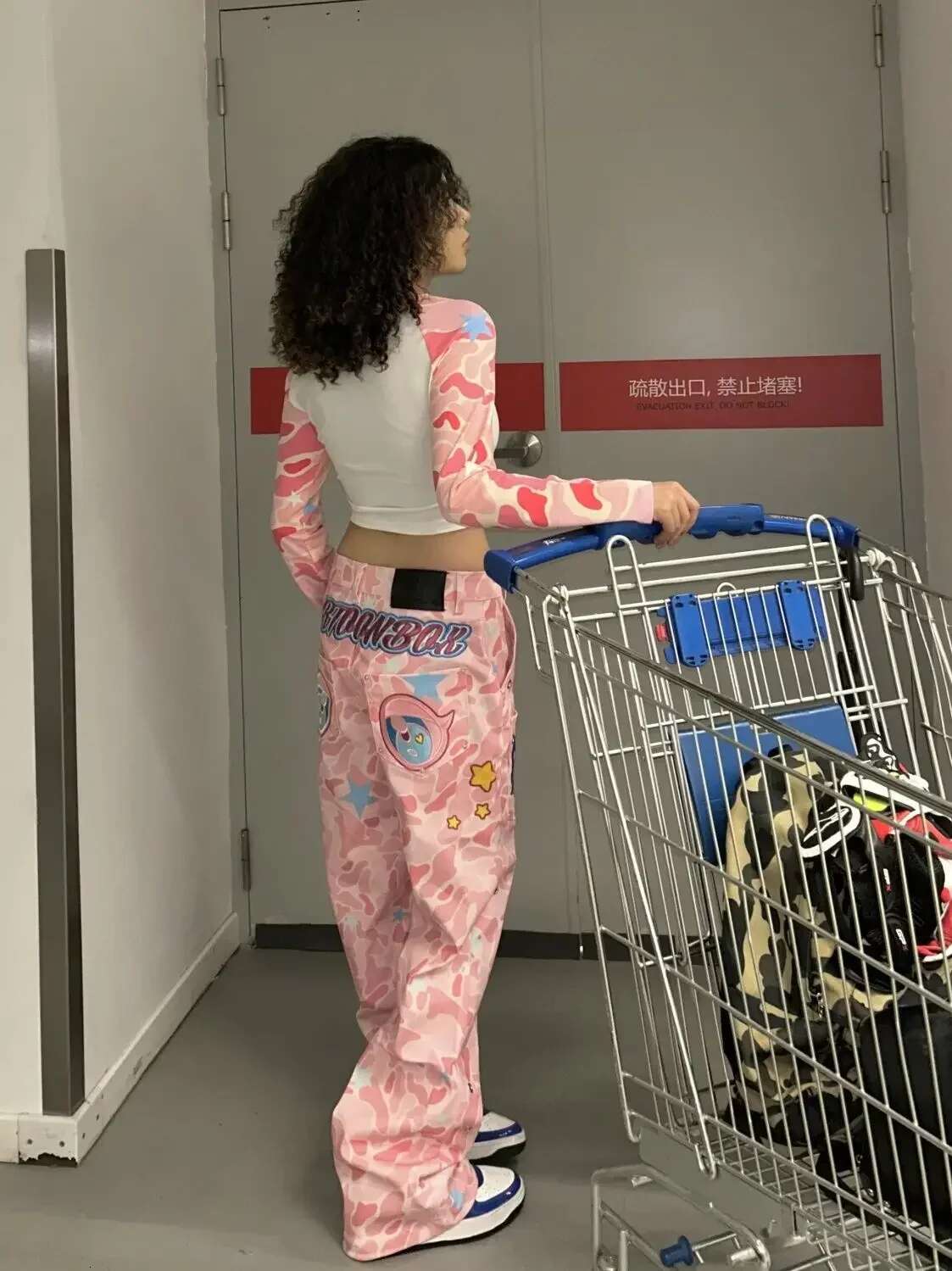 Pink Embroidered Jeans Design Sense Heavy Craftsmanship Camouflage Woman Street Hip Hop Unisex Straight Wide Leg Pants