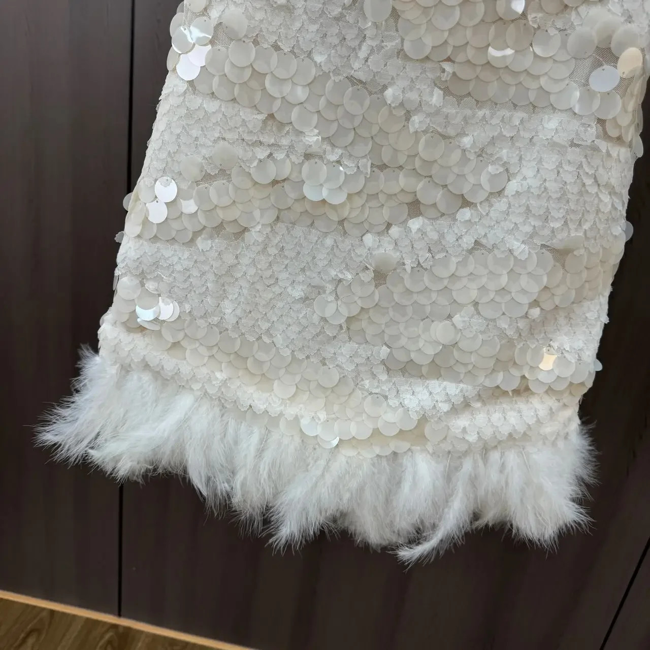 VGH Chic Spliced Feather Hem Party Dress for Women Strapless Sleeveless High Waist Patchwork Sequined Sexy Mini Dresses Female 250320