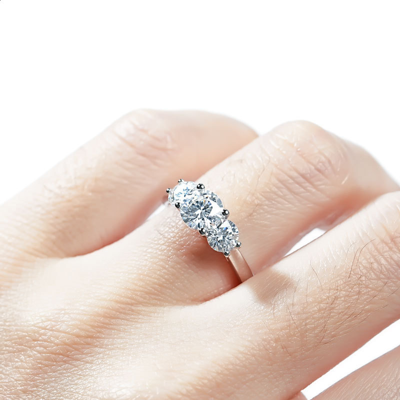 925 Sterling Silver Three Stones Wedding Engagement Ring For Women 2.2 D Color Diamond 241127