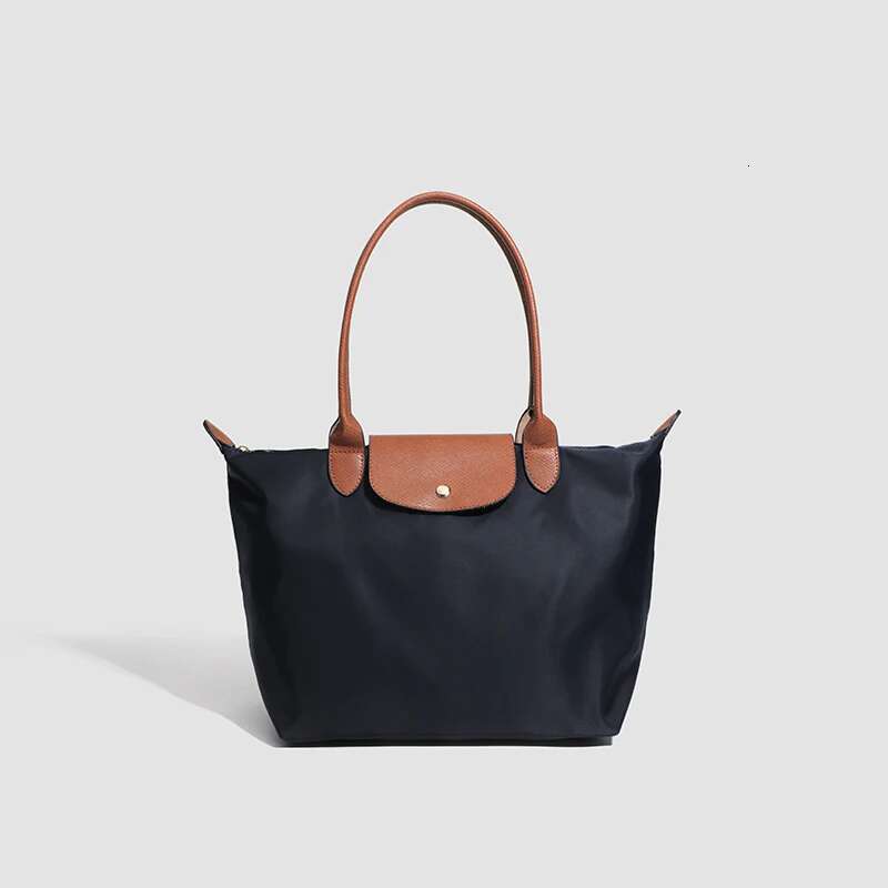 Tote Large Capacity Classic Big Shoulder Bag Designer Fashion Casual For Women High Quality Nylon Handbags