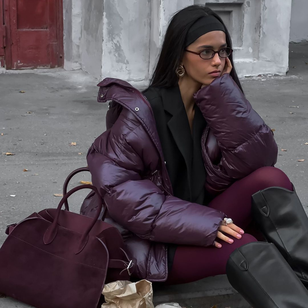 -Solid zipper cotton with warm hood, comfortable and casual, eye-catching solid color jacket