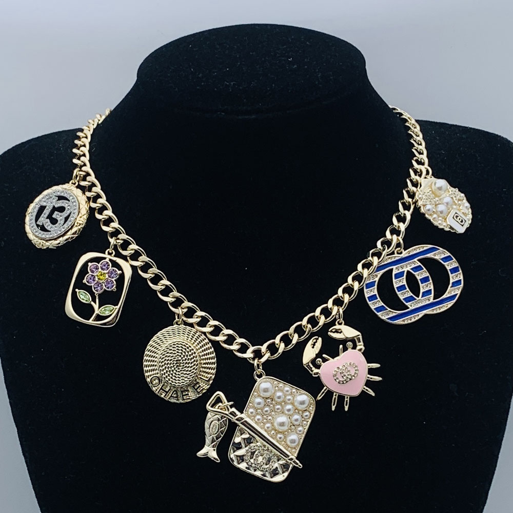 Letter Pendant Necklaces Chunky Choker Chain Diamond Crystal Pearl Copper Necklace Sweater Chains Correct Designer for Women Lady Wedding Party Jewerlry