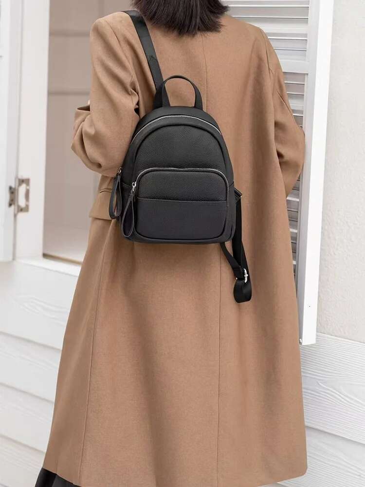 100% Genuine Leather Backpack Fashion Cowhide Shoulder Bag Female Simple Commuter Travel Schoolbag Women Handbag Shopping