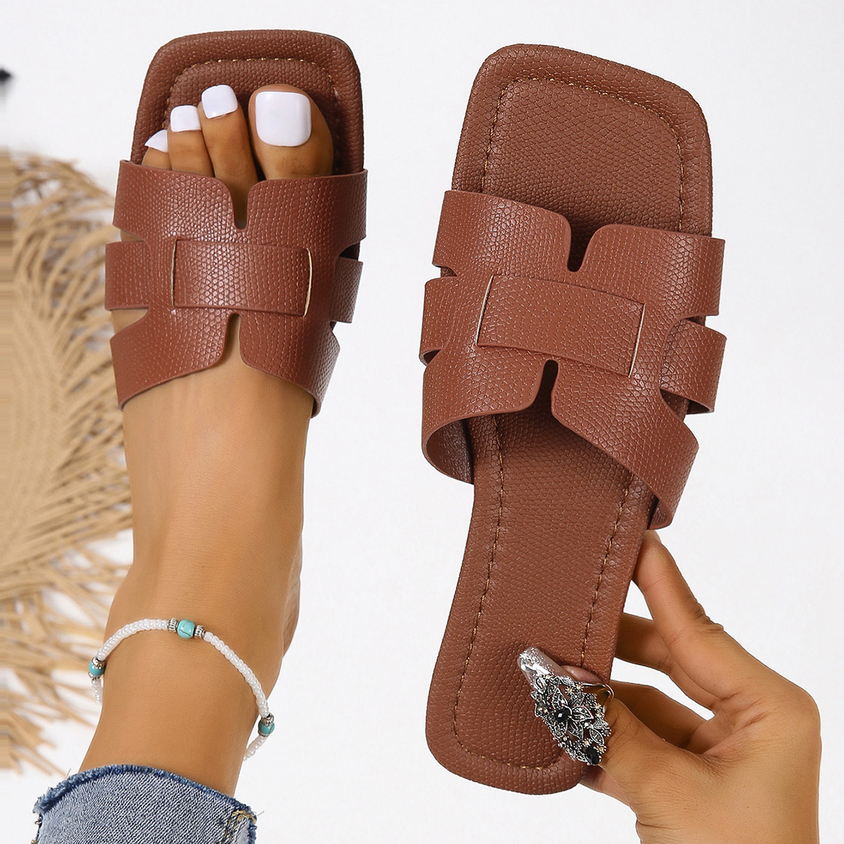 Free shipping designer flat slippers slides for womens sandals girl fashion Open toed slipper outdoor shoes