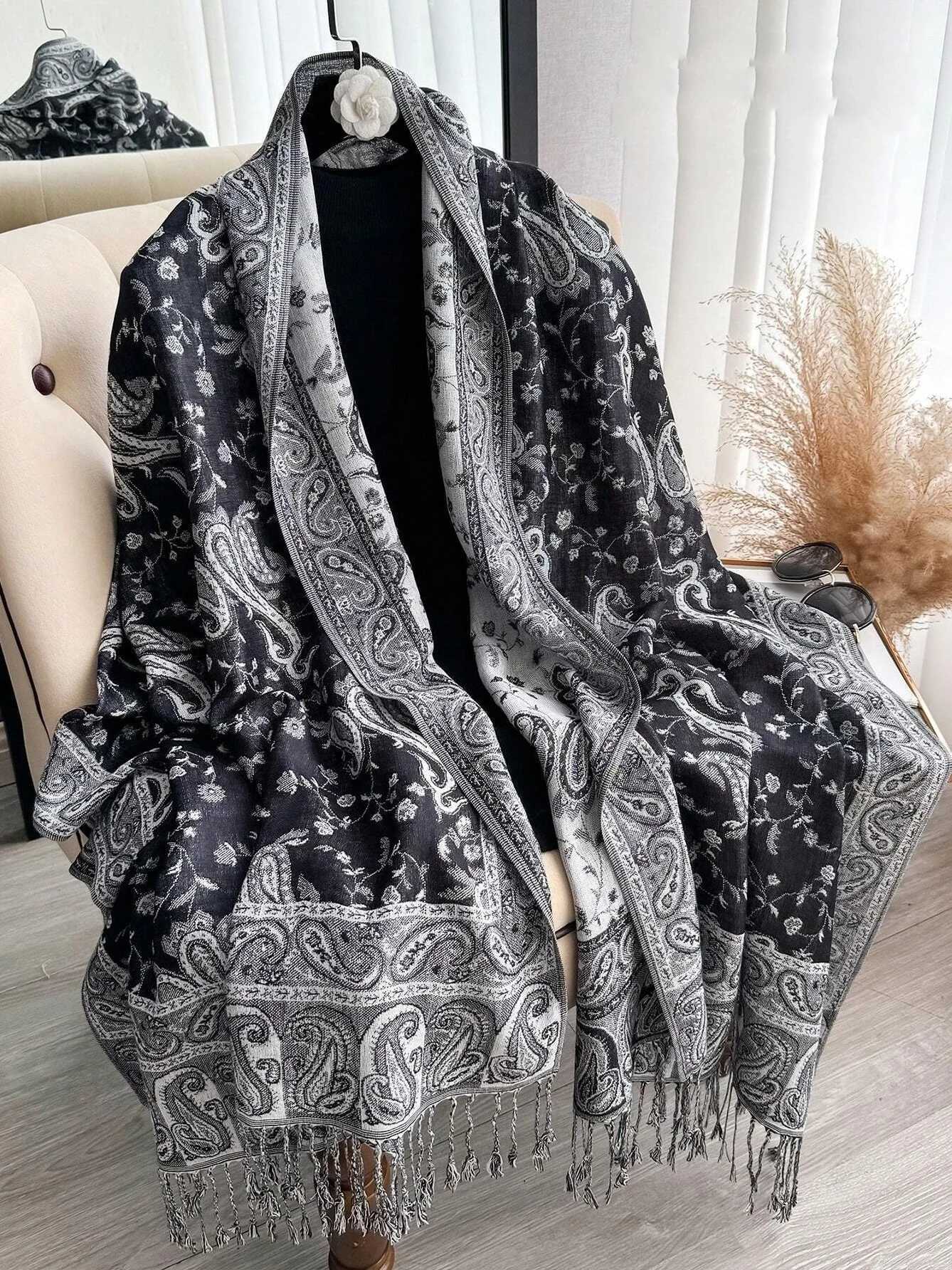 24Color Luxury Bohen Style Shawl Wen Scarf Jacquard Paisley Pattern Designer Womens Muslim Headscarf X250324