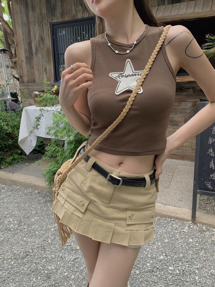 2025 New Designer Vest 250g Pit Pattern American Spicy Female Star Sticker Outdoor Leisure Sports Beach Women's Slim Fit Short Vest