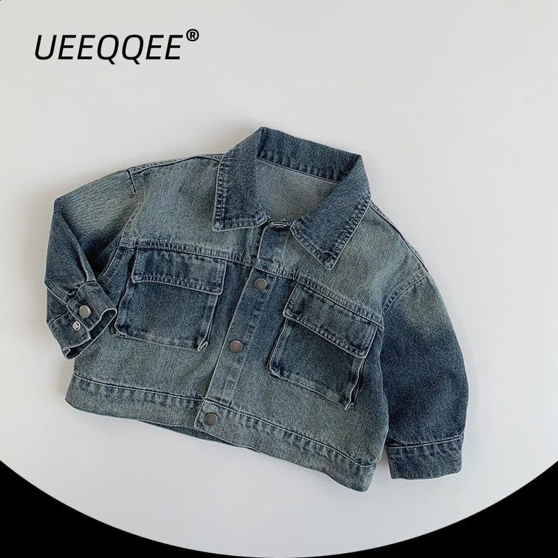 Spring and autumn childrens jacket 1-8Y boys cotton button pocket casual denim jacket Korean childrens jacket childrens clothing 250324
