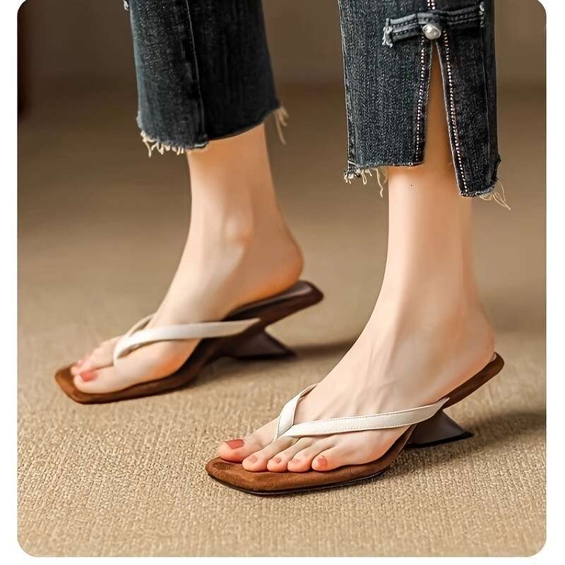 Women's Black Flip-ps - Stylish Retro French Slide Sandals, Summer Chunky Heel with Comfortable Inner ing, PU Cover Upper & Rubber Sole, Perfect 