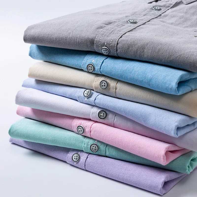 New summer short sleeved mens solid color Oxford spinning casual embroidery trend young slim fit mens short sleeved shirt X250324