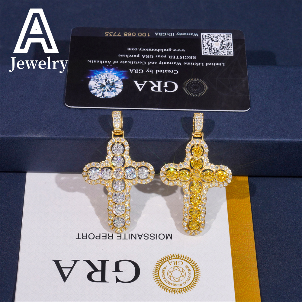 New Arrivals Colorful Charms S925 Custom Fashion Hip Hop Moissanite Jewelry Cross Pendant Iced Out VVS Moissanite Pendant