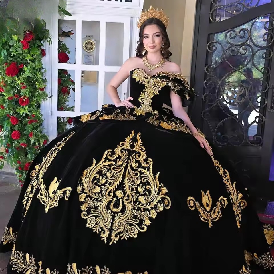 Black Satin Off Shoulder Ruffles Quinceanera Dresses Ball Gown Gold Appliques Lace Sweet 15 Anos Mexican Customized