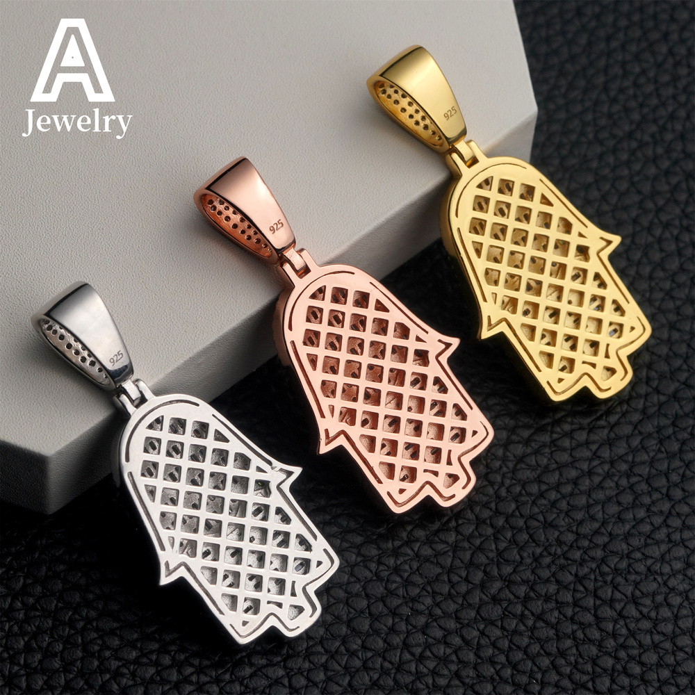 The best-selling 925 sterling silver vvs Moissanite Hip Hop Palm stylish pendant passed the test boutique