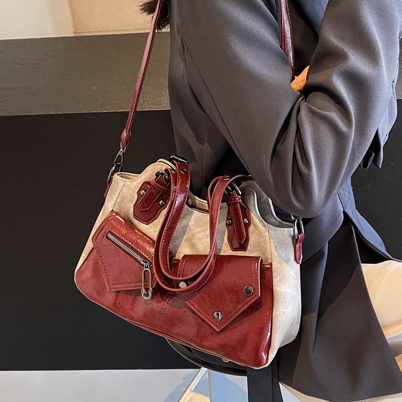 2025S Fashion Designer Large Capacity Shoulder New Crossbody Splicing Women S Minimalist Soft Leather Tote Bag