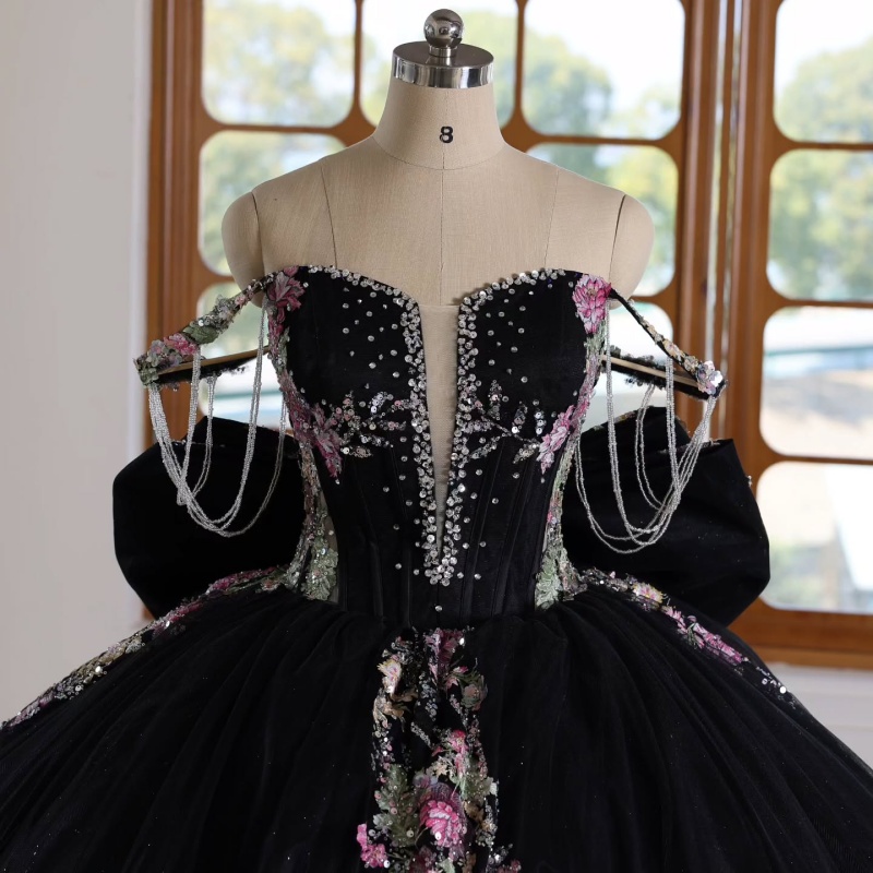 Black Shiny Princess Quinceanera Dresses Sequin Appliqued Lace Beads Tull Bow Sweet 16 Dress Sweetheart Off Shoulder Ball Gown Vestidos 15 Anos